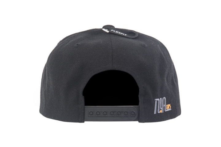 SB01327 – Black Flat Peak Snapback - Image 3