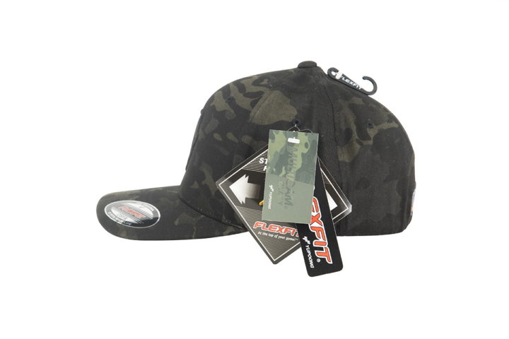 FF46201 – Black Camouflage Curved Peak Flexfit - Image 2